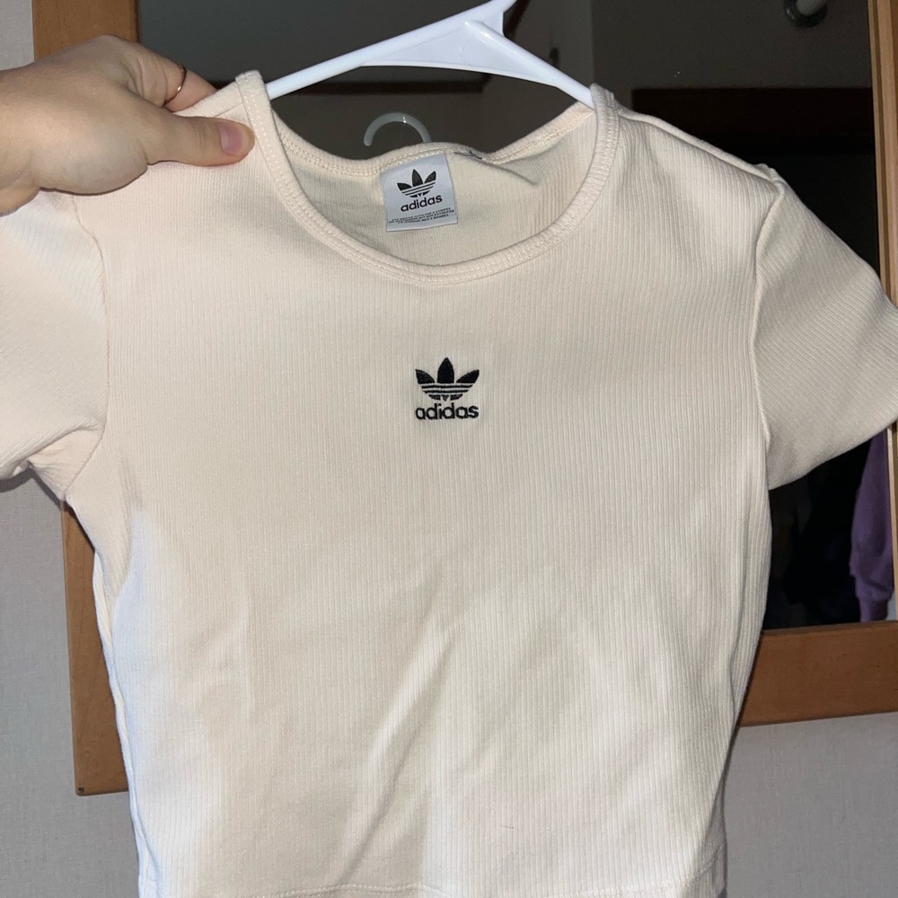 Adidas cropped Cream T-Shirt